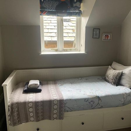 Carp'S Rise Cottage Somerford Keynes ภายนอก รูปภาพ