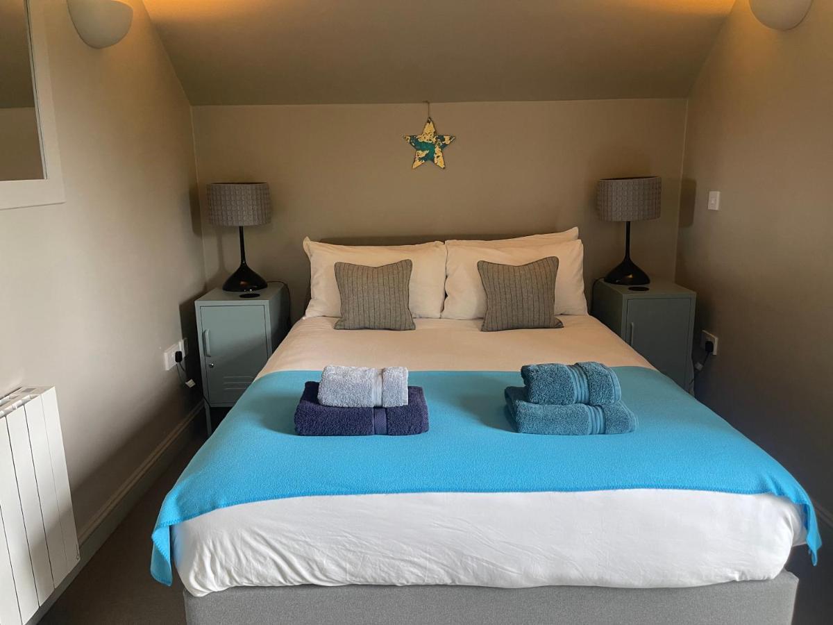 Carp'S Rise Cottage Somerford Keynes ภายนอก รูปภาพ