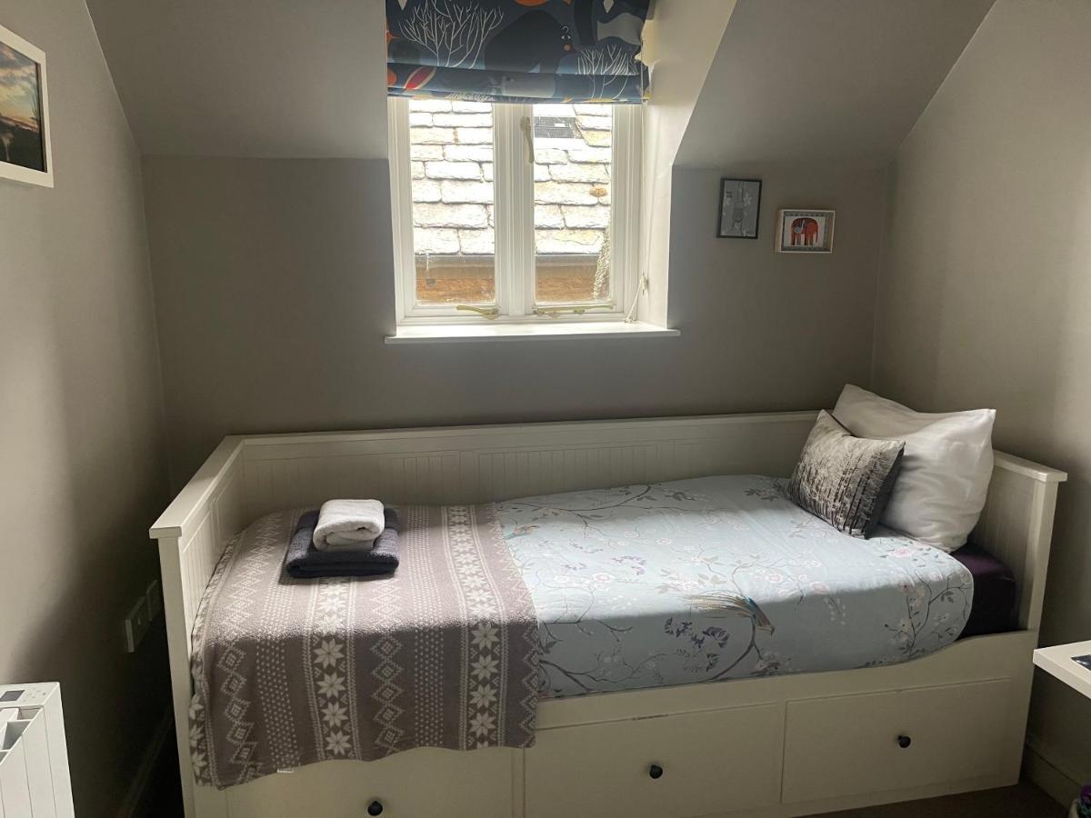 Carp'S Rise Cottage Somerford Keynes ภายนอก รูปภาพ